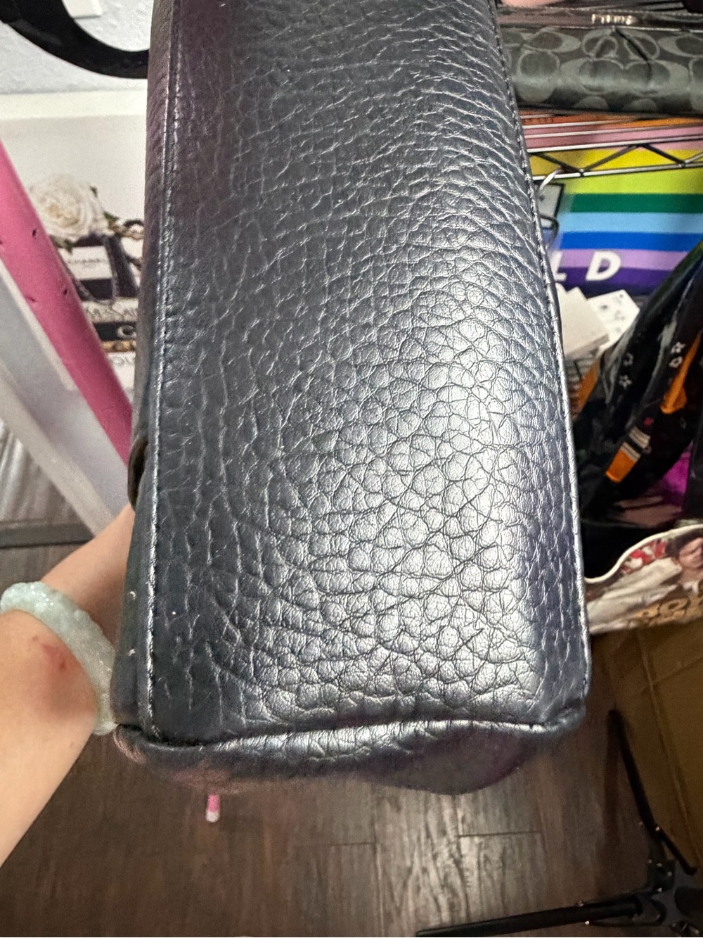 Giani Bernini - Black Pebbled Shoulder Bag with Silver Logo - Picture 8 of 16
